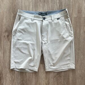 Travis Mathew 9" Shorts Khaki Size 32 Performance Stretch Golf